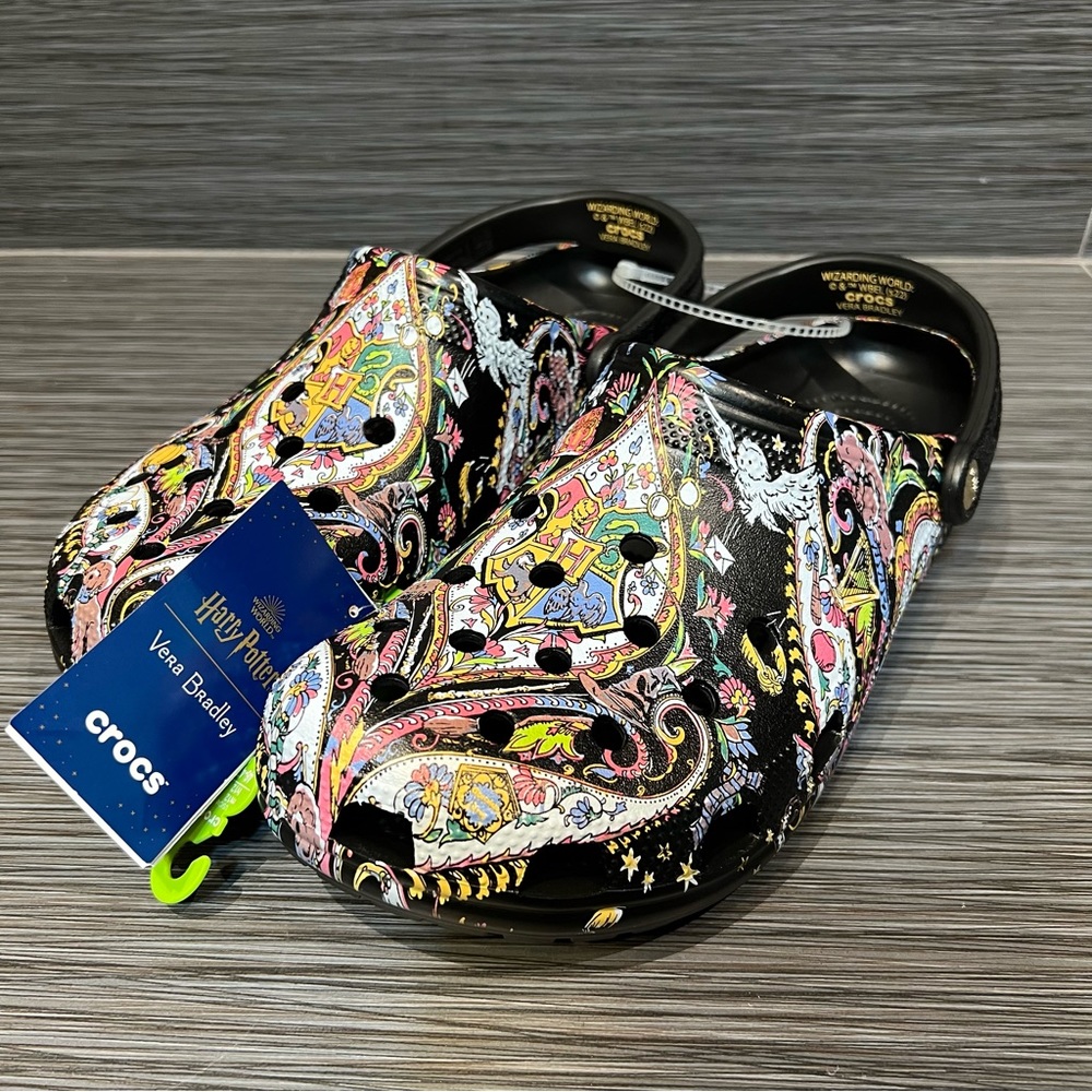 Crocs x Harry Potter x Vera Bradley Friends Hogwarts Clog Men's 12